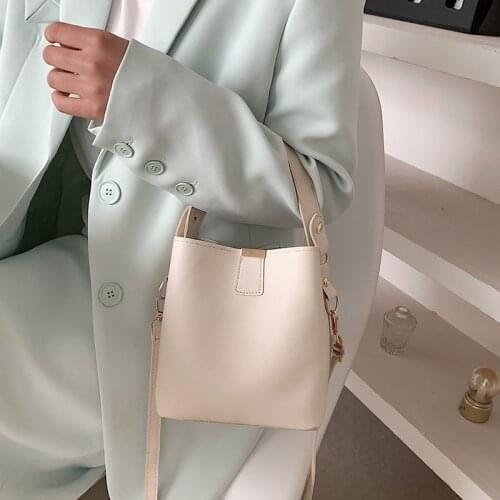 Fashion Exquisite Shopping Bag Retro Casual Women Totes Shoulder Bags Female Leather Solid Color Chain Handbag for Women 2021