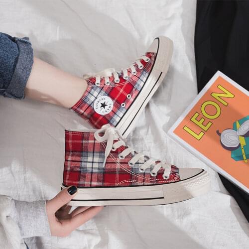 Spring new high top canvas shoes students breathable lacing casual shoes bright red plaid classic board shoes