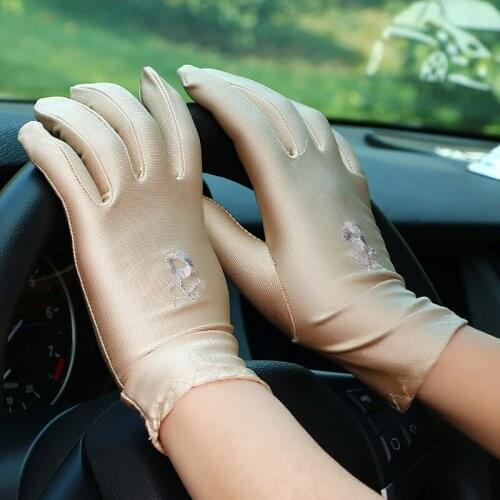 Womens Spandex Short Elastic Embroidered Sunscreen Gloves Spring And Autumn Thin UV-Proof Sun Protection Driving Glove