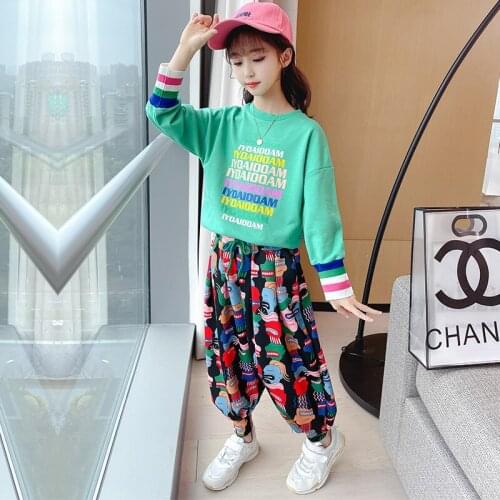 Childrens suit 2021 spring and autumn new girl Korean cotton spinning round neck letter printing two-piece suit Zhongda childre