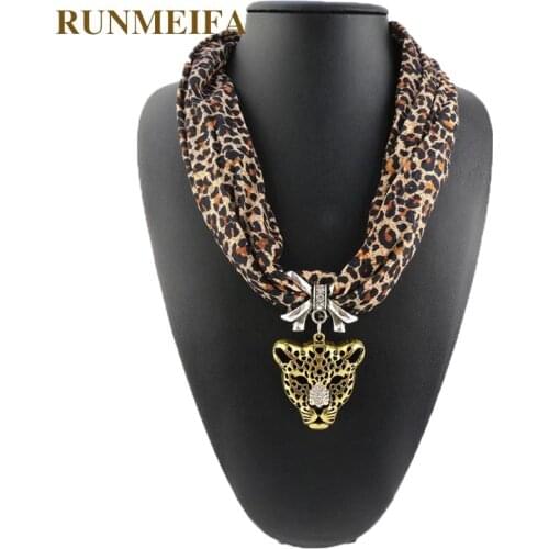 RUNMEIFA Pendants Necklaces Scarf Iron Alloy Charms Acrylic Leopard Pendant Jewelry Scarves Necklace Scarf Free Shipping 100g