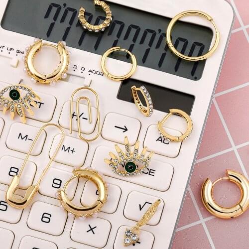 Trendy Gold Color Paper Clip Safety Pin Stud Earrings for Women Gothic Circle Evil Eye Earrings Korean Jewelry