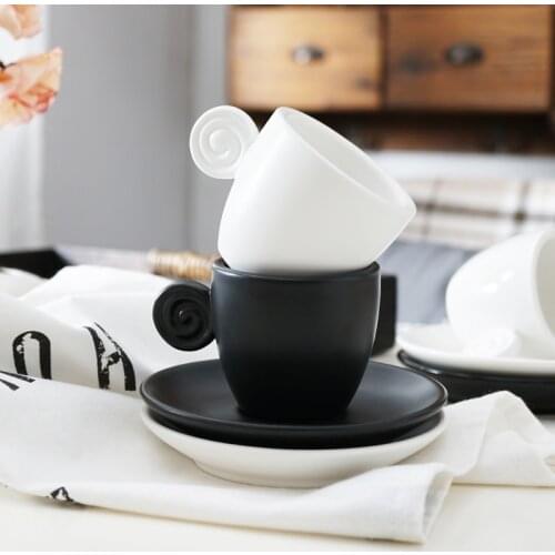 90ml egg shape black and white espresso cups saucers with Threaded handle in glossy or matte coffee cups
