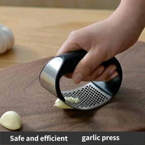 1pcs Stainless Steel Garlic Press Manual Garlic Mincer Chopping Garlic Tools Curve Fruit Vegetable Tools Kitchen Gadgets