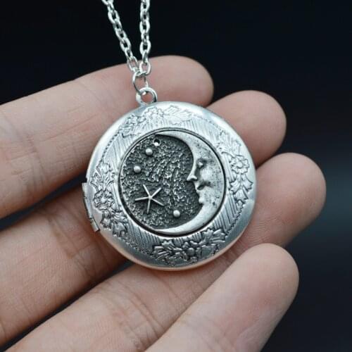 1pcs Charm Moon Stars Lockets Pendant For Mom Girlfriend Memory Locket Necklace Fantasy DIY Photo Locket Pendant XSH267