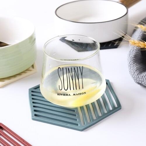 Silicone Insulation Mat Silicone Heat Resistant Placemat Drink Glass Coaster Tray Spoon Pad Kitchen Tool Accessory