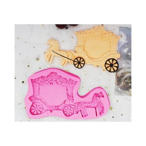 P1023 carriage DIY plaster aroma mould Aromatherapy wax brand silicone chocolate cake decoration mold