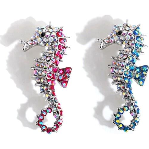 New Cartoon Rhinestone Seahorse Brooch Women Men Cute Enamel Dolphin Corsage Pin Fashion jewelry Ladys Personality Brooch