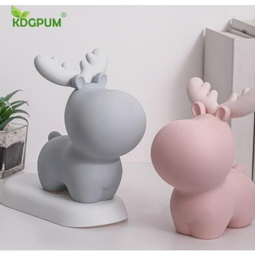 Nordic Style Cute Resin Animal Sculpture Personality Creative Garden Decoration Deer Desktop Home Decoration Decoration