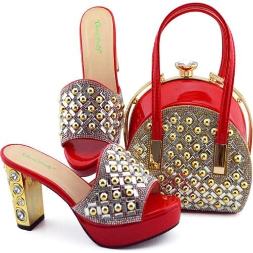New Arrival Italian Design Red Color African Nigerian Party Ladies Shoes and Bag Set Decorated With Rivet Metal for Wedding