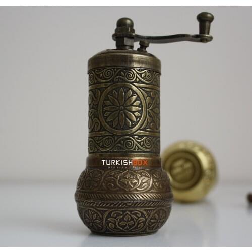 Turkish Pepper Grinders Vintage Style Handmade Manual Spice Mills Unique Home Decor Gift for Men Women Housewarming Mothers Day