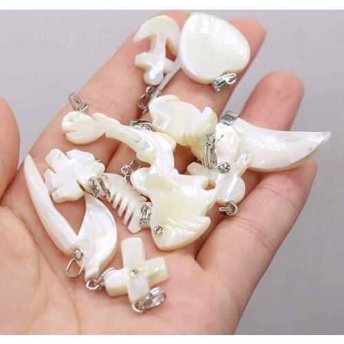 Hot Sell 5Pcs Natural Shell Pendant Mother Of Pearl Small Pendant For Jewelry Making DIY Necklace Earrings Accessory