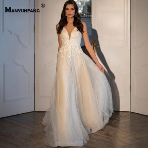 High-End Sleeveless Embroidery Appliques Tulle A-Line Wedding Dress Custom Made V-Neck Zipper Back Court Train Bridal Gown