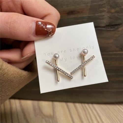 Chic Crystal Pearl Stud Earrings for Women New Gold Color X Shape Geometric Earring 2020 Female Fashion Party Jewelry Gifts