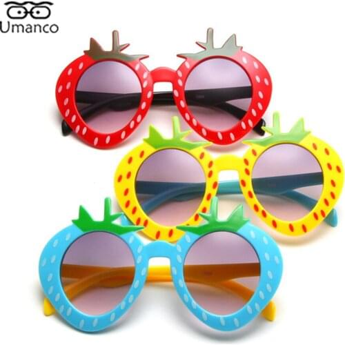 Umanco 2021 Fashion Children Sunglasses Lovely Strawberry Colorful Cartoon Glasses Boyes Girls Kids Sunglasses Party Modeling
