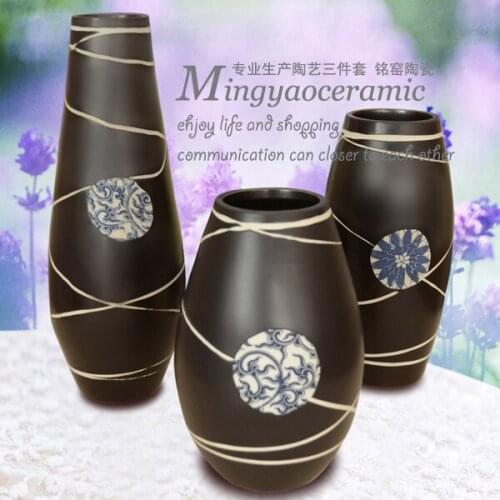 Supply of blue and white vase white lines three-piece fashion crafts pottery home accessories 7121