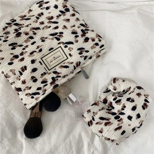 Billtera Clutch Bags