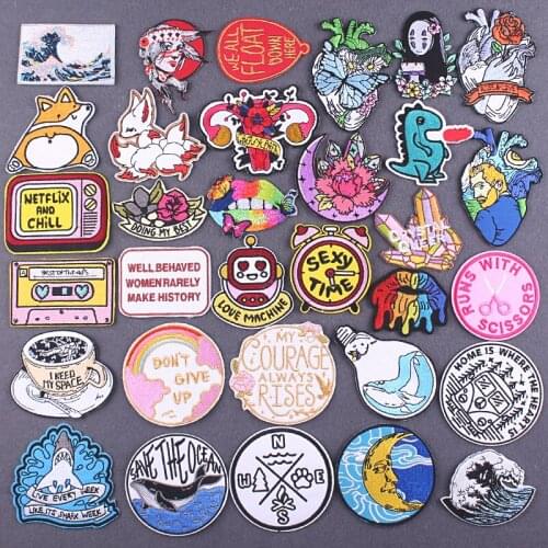Cute Anima/Heart Embroiderey Patch Iron On Patches On Clothes Sewing Sticker Badge Patch Embroidered Patches For Clothing Jacket