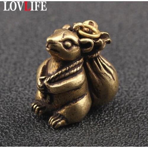 Solid Brass Cute Small Rat Carry Fortune Bag Keychain Pendants Vintage Copper Mouse Lucky Money Bag Key Chain Ring Hanging Gifts