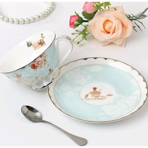 Romantic Europe Coffee Cup Saucer Set Creative Ceramic Cups Advanced Valentine Flower Tea Teacup Gift Porcelain Drinkware