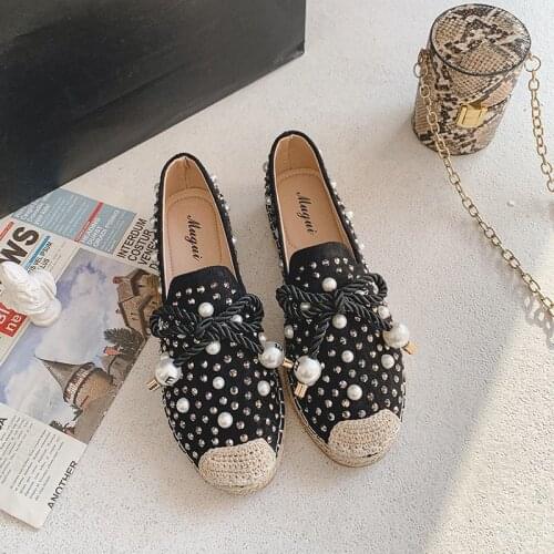 2021 New Flats Women Pearl & Rivets Shoes Woman Shoes Bling Crystals Flat Heel Cane Round Tou Shoes Big Size 42 43