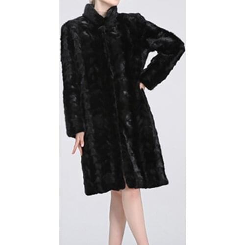 The 2019 new collection features a real patchwork mink coat jacket, a natural mink coat for women, and a 100cm long leather wint