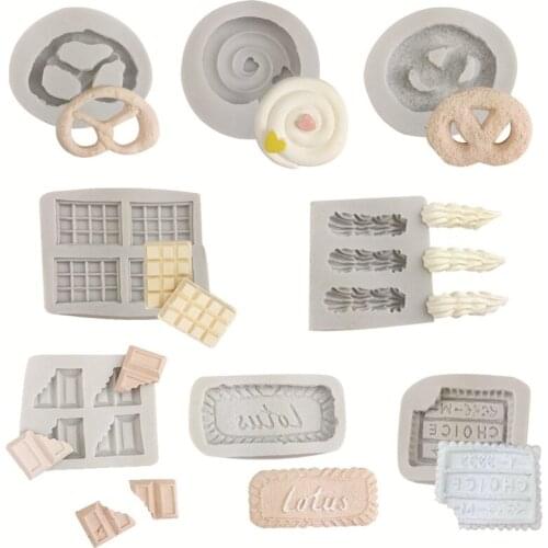 Silicone Cake Molds Kid’s Cartoon Chocolate Gummy Mold Tray 7 Different Shapes DIY Baking Biscuits Decorating Tools