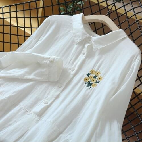 Lamtrip Unique Soft Cotton Yarn Retro Flowers Embroidery Dress 2021 Autumn Mori Girl