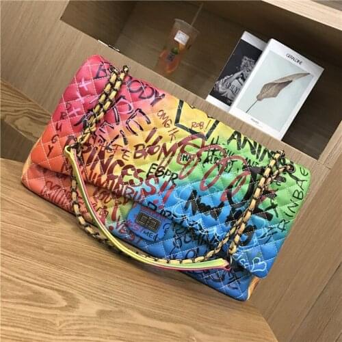 Women Bag 2021 New Color Graffiti Printed Shoulder Big Bags Fashion Large Travel Bags Women Brand Luxury Chain Handbags