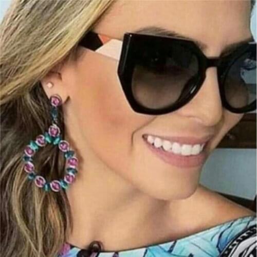2018 New Oversized Butterfly sunglasses women brand designer Round womens glasses fashion Cat Eye sunglasses ladies UV400