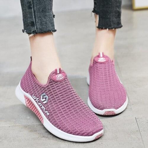 Womens shoes spring new flying shoes childrens single shoes leisure low top shallow mouth mothers shoes one foot sports shoes