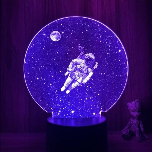 3D Nightlight Animated Real Ver. Astronaut Space Moon Figure 7 Colors Touch Optical Illusion Table Lamp Gift Room Decor Light