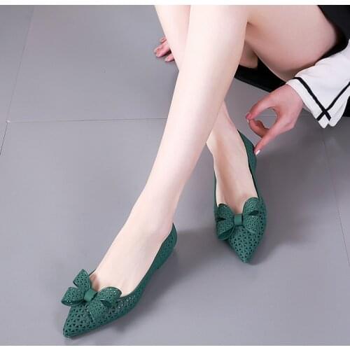 Hollow Sandals Soft Plastic Cave Shoes Pointed Bow Jelly Shoes Womens Travel Sandals
