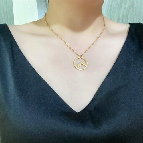 Simple personality stainless steel mountain necklace mountain pendant travel commemorative mens and womens jewelry gifts