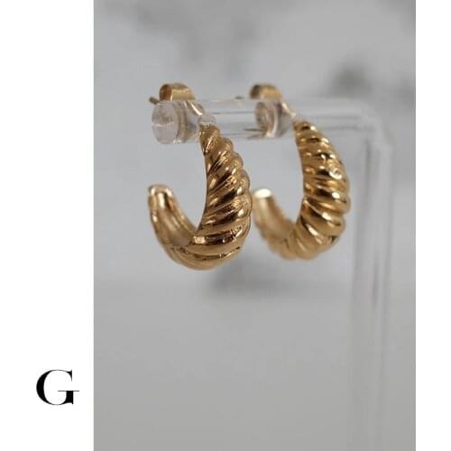 GHIDBK Hot Sale 2021 New Fashion Stainless Steel Delicate Texture Croissant Hollow Hoop Earring Designed Street Style Jewelry