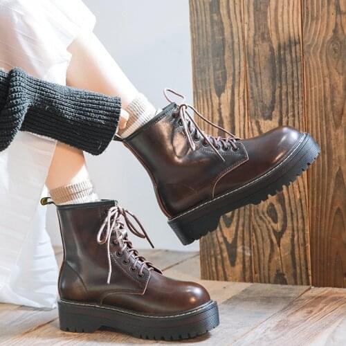 2021new Martin Boots College Style Platform Ankle Boots Womens Boots with Tendon Bottom Womens Ankle Boots Fashion Temperament