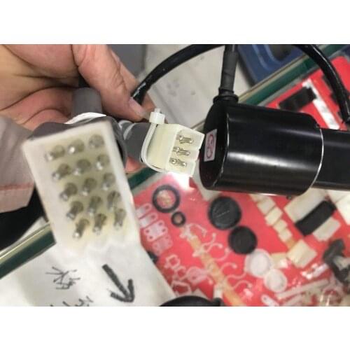 SGM-01AW12B SERVO MOTOR , used in good condition . 80% appearance new , good working , free shipping