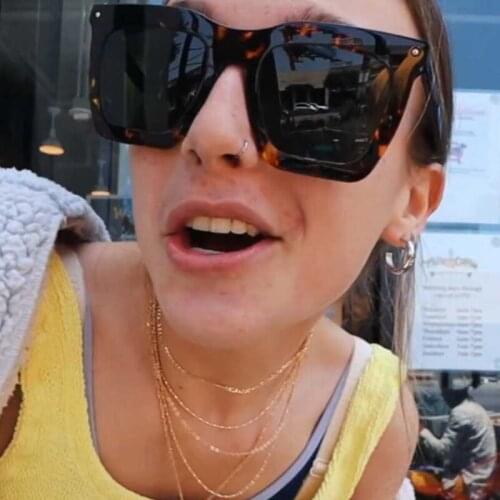 Vintage Fashion Oversized Square Sunglasses Women Men Brand Luxury Designer Travel Rivet Big Frame Sun Glasses Shades UV400