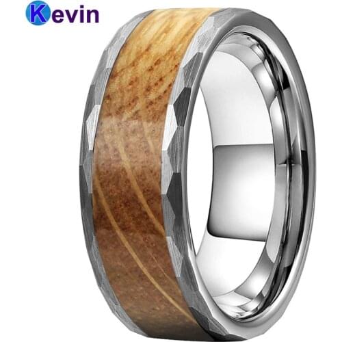8MM Hammer Ring Tungsten Engagement Wedding Bands Rings for Men Women Real Whiskey Barrel Oak Wood inlay Flat Band Brush Shiny