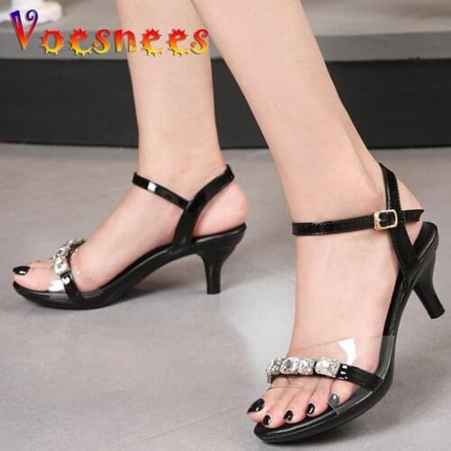 2021 Transparent Rhinestones Sandals Summer New Solid Color Buckle Strap Womens Shoes Sexy Wedding Party One Word High Heels