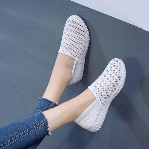 Fashion slip-on casual summer women shoes 2021 new hollow flat solid color soft breathable sneakers women shoes chaussure femme