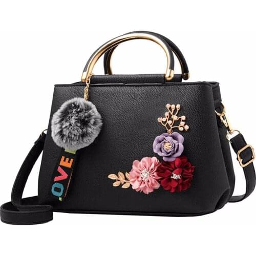 Women Bag Leather Handbag Women Shoulder Bag Tote Flowers Shell Sac A Main Femme Rivets Fur Ball Pendant Luxury Designer Ladies