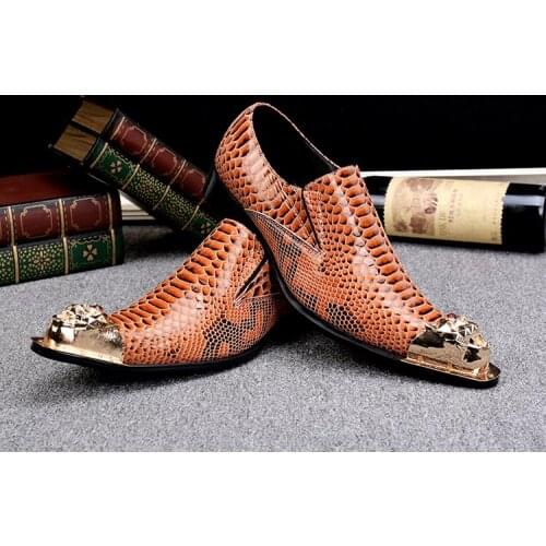 New Summer Fashion Mens Shoes Casual Personality Bright Leather Metal Pointed Classic Leather Crocodile Pattern Mens Shoes
