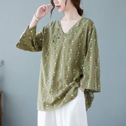 Oversized Women Casual T-shirts New Arrival 2021 Autumn Vintage Style V-neck Plaid Loose Female Cotton Linen Tops Tees B502