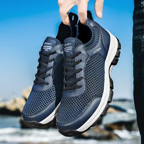 Summer New 4 Colors Outdoor Solid Aqua Shoes Men Mesh Fabric Lace Up Breathable Swmming Climbing Beach Water Shoes Sneakers