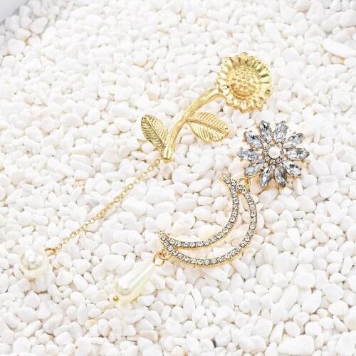 Europe And America Trend New Asymmetric Earrings Flower With Crescent Earrings Rhinestone Tassel Earring Accessories For Woman