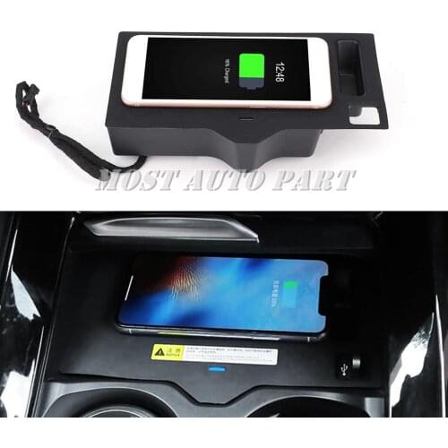 Interior Car Wireless Charger Wireless Phone Charging Pad For BMW X3 X4 G01 G02 2018-2021 The Phone With QI Wireless Charging
