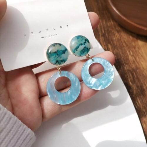 Fashion Blue Resin Round Clip Earrings Temperament Retro Irregular Pattern Round Geometric Ear Clip on Earrings No Piercing