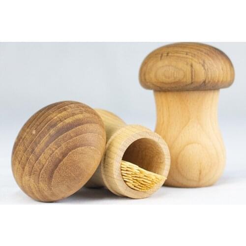 Mushroom solid wood fashion creative toothpick European style high grade portable toothpick box wooden simple toothpick bucket