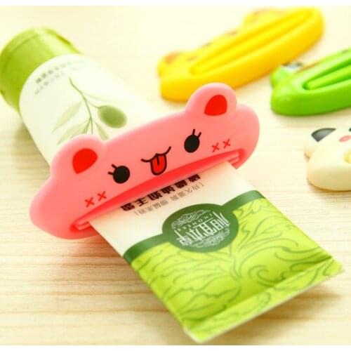 3PCS/LOT Korean Fashion Creative Cartoon Lovely Animal Wash Extrusion Function Automatic Toothpaste Dispenser